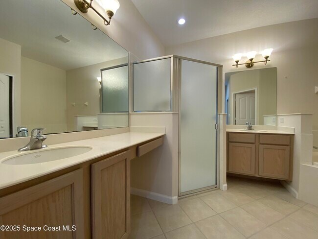 Building Photo - 3472 Carambola Cir