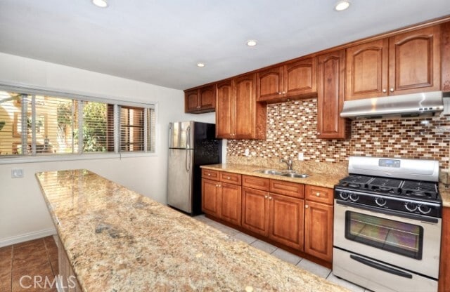 Building Photo - 250 Cliff Dr