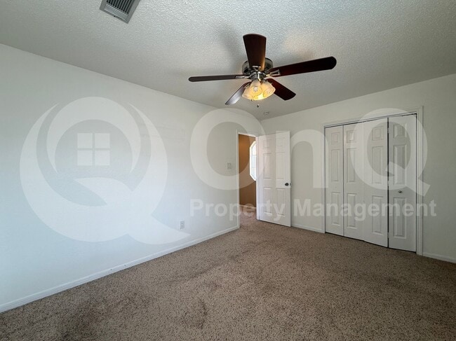 Building Photo - 304 Dakota Trail