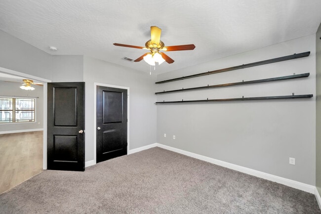 Building Photo - 4628 Hermosa Rd