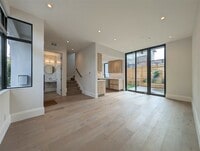 Building Photo - 2709 23rd St