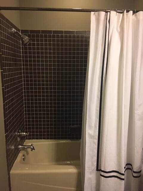 Building Photo - 31 E Center St