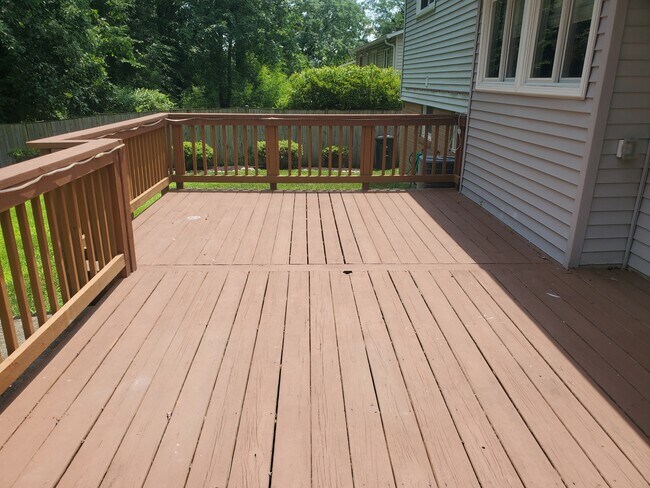 Building Photo - 4517 Mayfield Dr