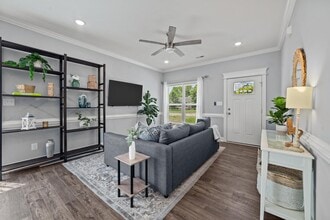 Building Photo - 508 Watauga Ave