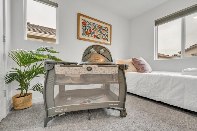 Building Photo - 6001 San Rafael Ln