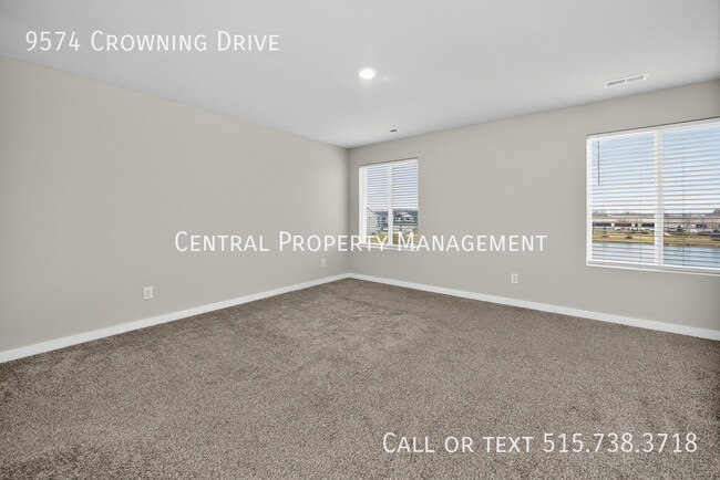 Building Photo - 9574 Crowning Dr