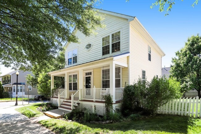 Building Photo - 42985 Chesterton St