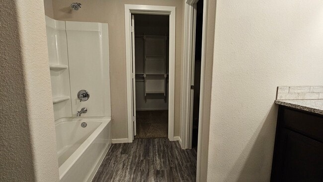 Building Photo - Three Bedroom Townhome in the Cooper School District