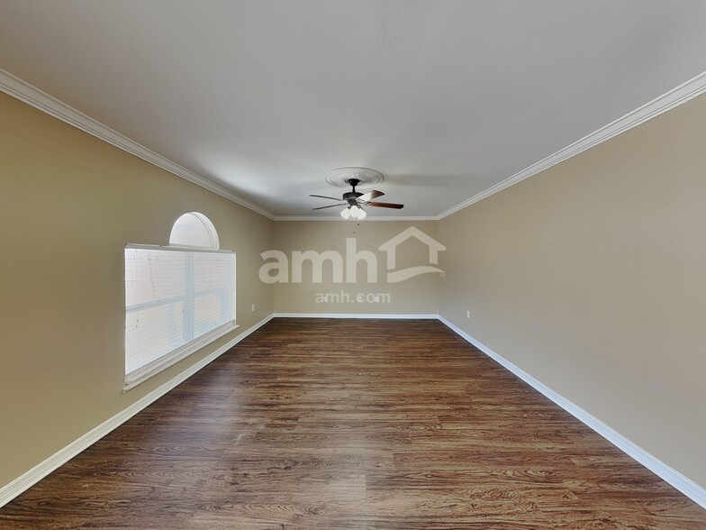 Building Photo - 10407 Fly Fishing St