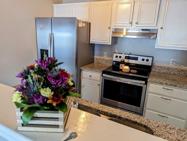 Building Photo - Adorable 3 BD 1 BA House 5 Min to Downtown Springdale