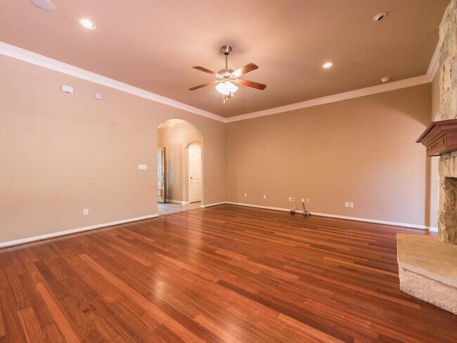 Building Photo - 1007 Savanna Ln