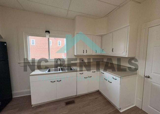 Building Photo - 113 S 2nd Ave