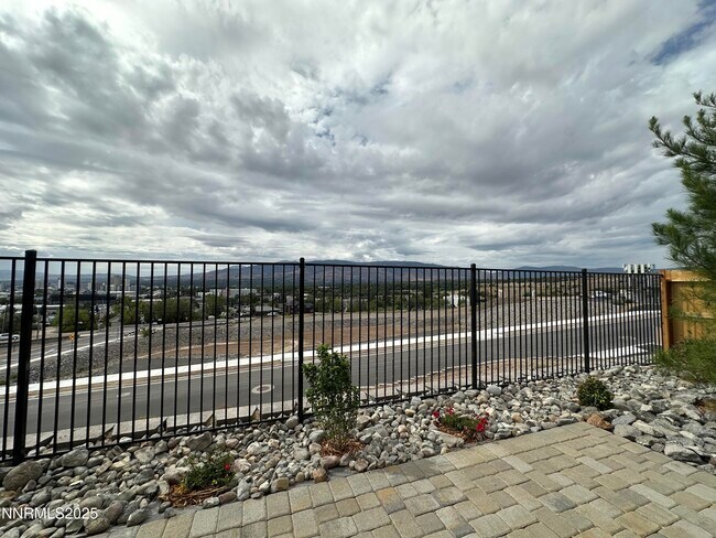 Building Photo - 1180 Arrastra Rd