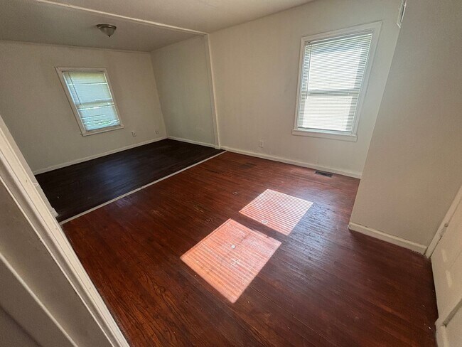 Building Photo - Tulsa Single Family Home for Rent 3 beds 2 bath