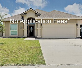 Building Photo - No Application Fee* $500 off first months ...