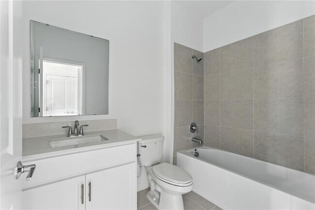 Building Photo - 2035 Rider Rain Ln