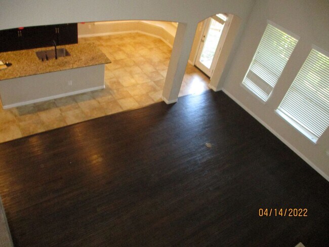 Building Photo - 2505 Mesa Glen Dr