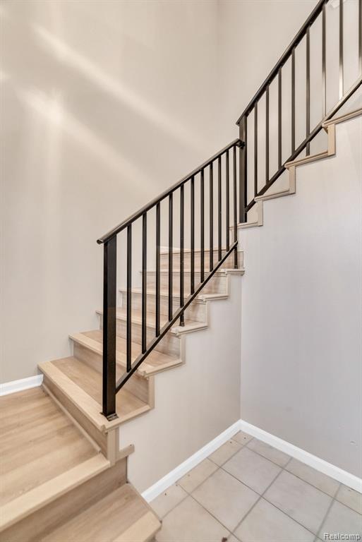 Building Photo - 8208 Chesapeake Cir