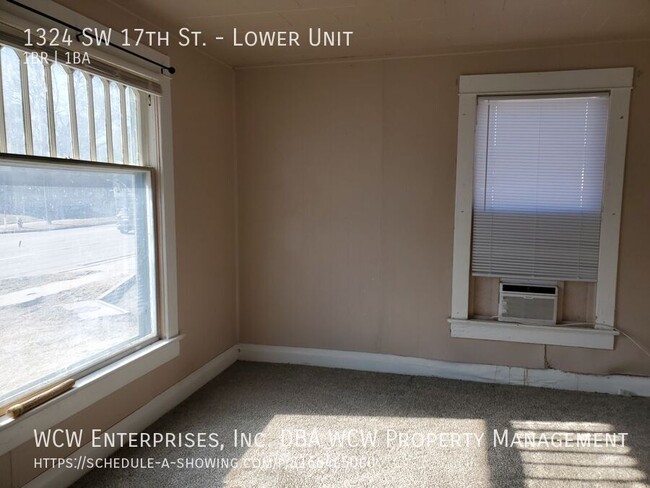 Building Photo - 1324 SW 17th St