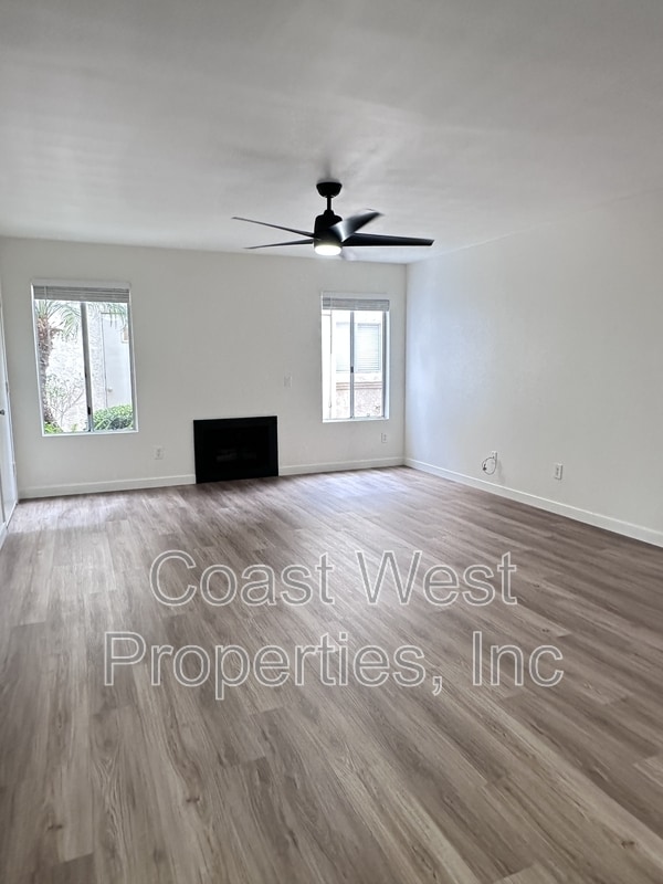 Primary Photo - 3539 Roosevelt St