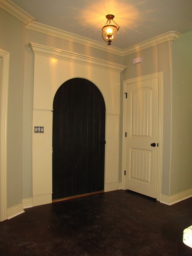 Building Photo - Now Pre-Leasing Stunning 3 Bedroom, 2.5 Bathroom Home In Fayetteville, A