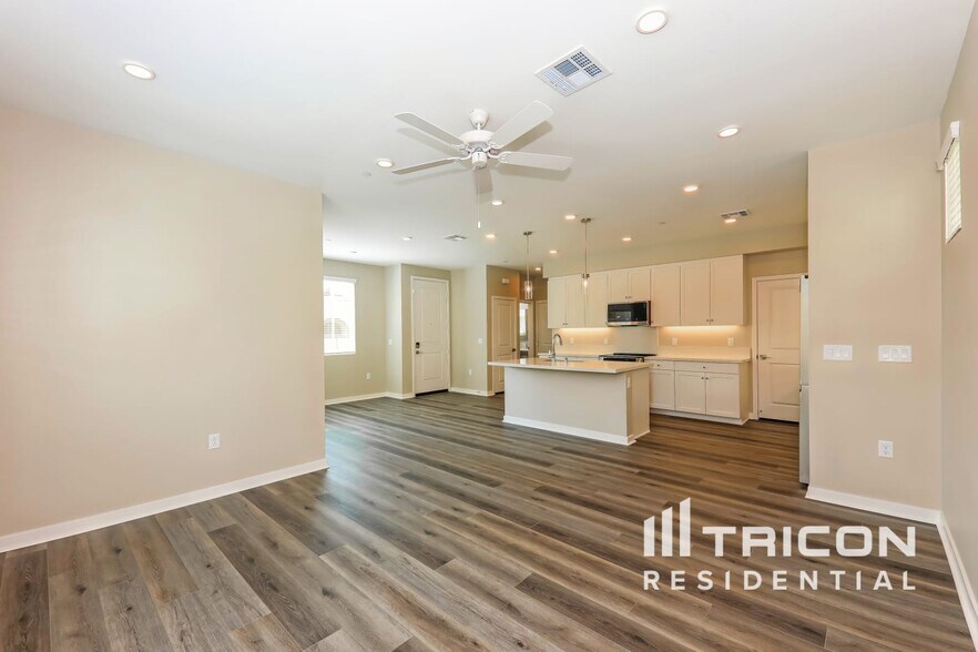 Building Photo - 29463 Red Palm Ct