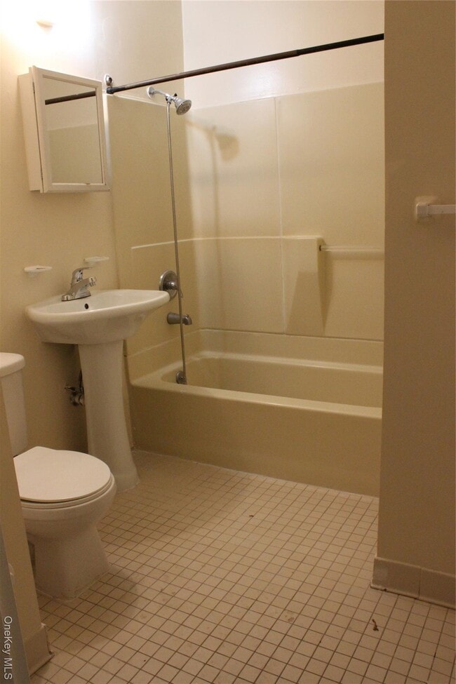 Building Photo - 1468 Minford Pl