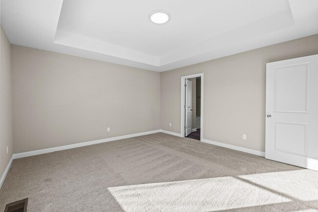 Building Photo - 441 Friendly Ave