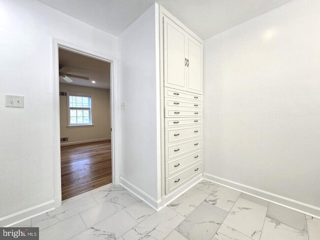 Building Photo - 5135 Westbard Ave