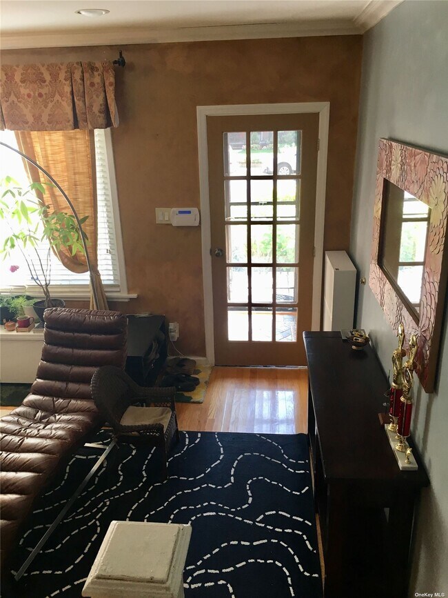 Building Photo - 68-41 Harrow St