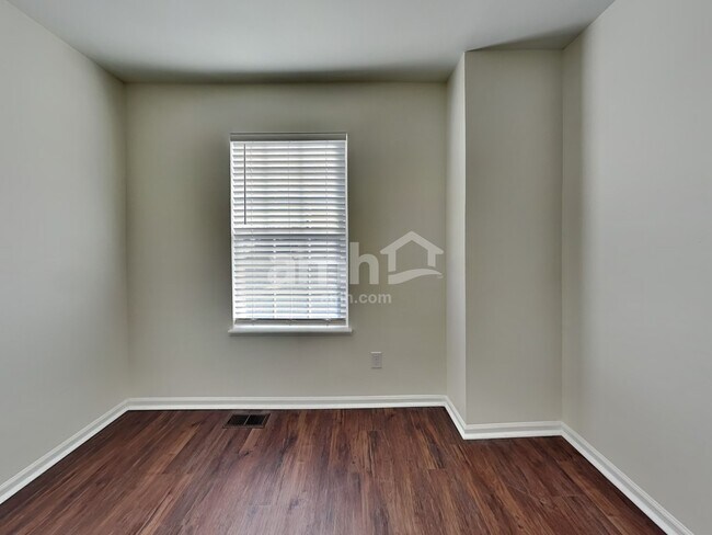 Building Photo - 7220 Grand Cascade Point