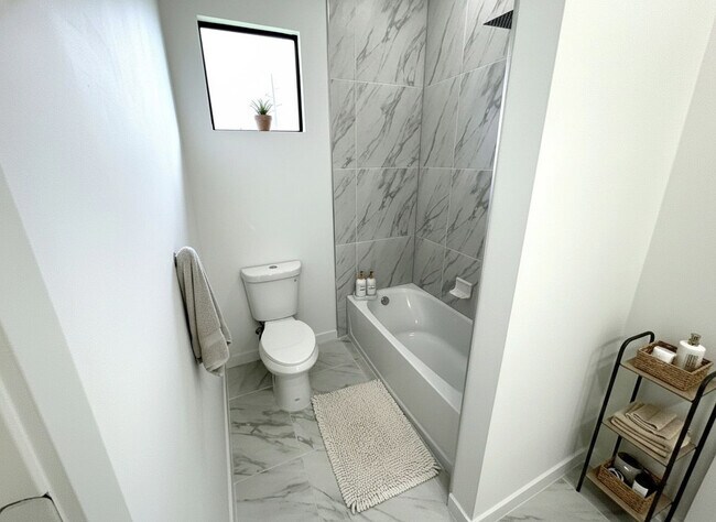 Building Photo - 1247 Kismet Pkwy