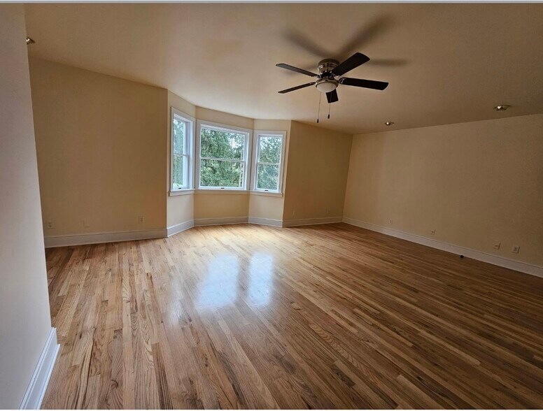 Building Photo - 1622 SW 140th St