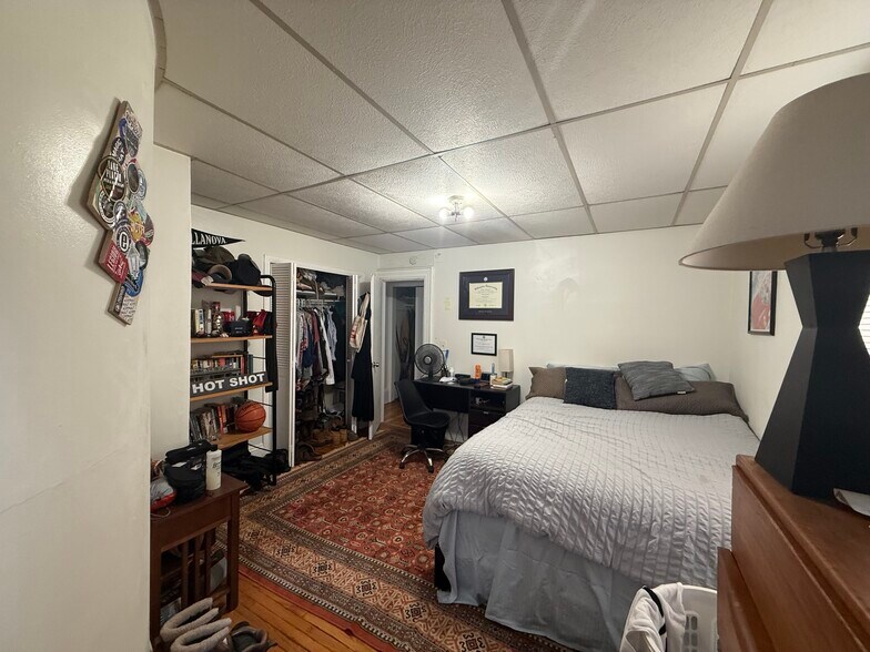 Building Photo - 50 Vinal Ave