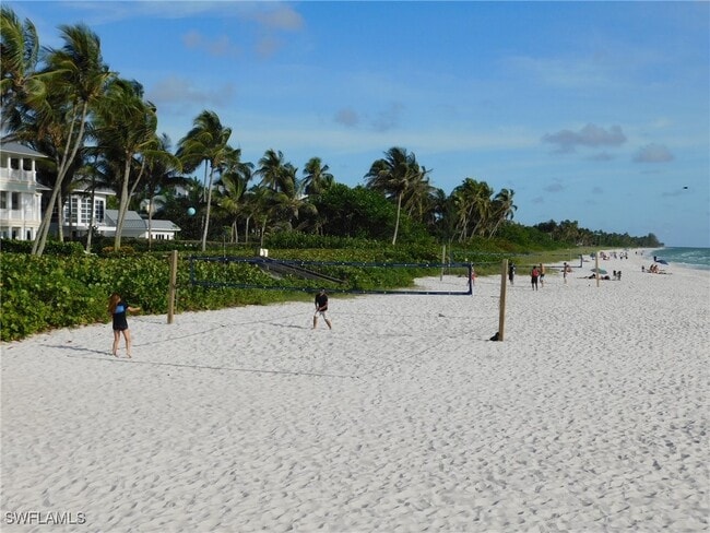 Building Photo - 975 9th Ave S