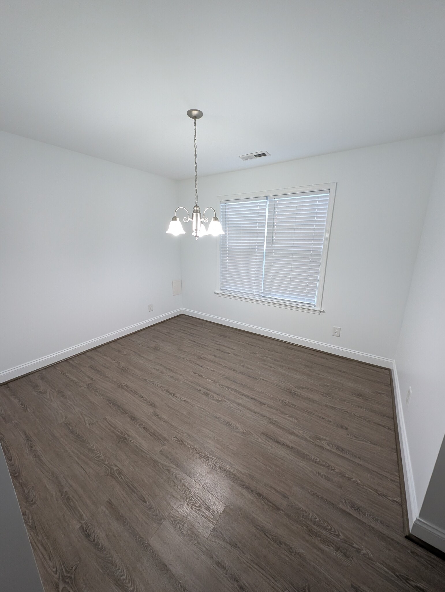 Building Photo - 2613 Zola Dr