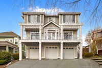 Building Photo - Renton Kennydale 4 Bedroom 3.5 Bath - Lake...