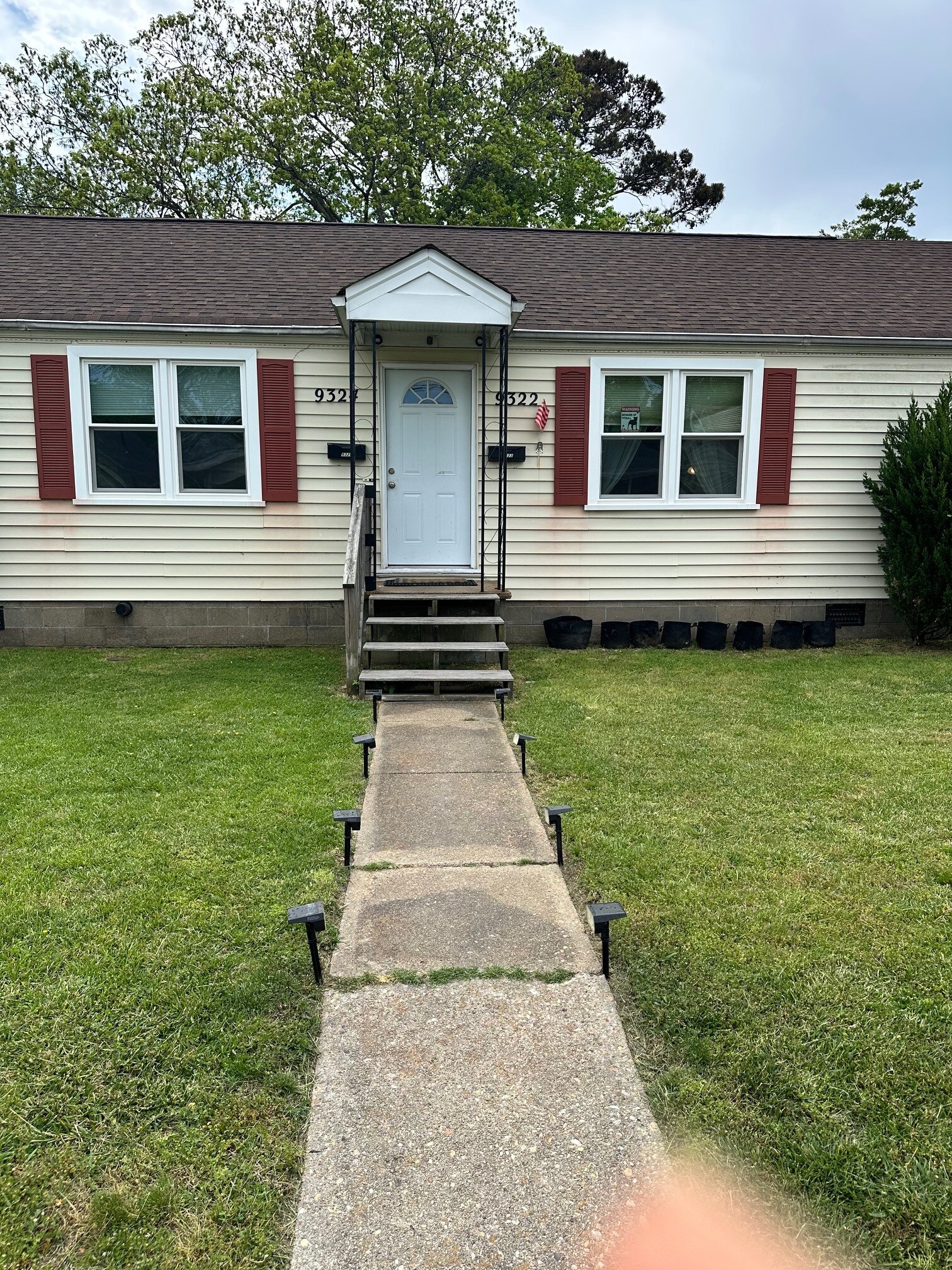 Building Photo - 9324 Phillip Ave