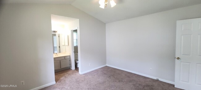 Building Photo - 52 Marsh Dr