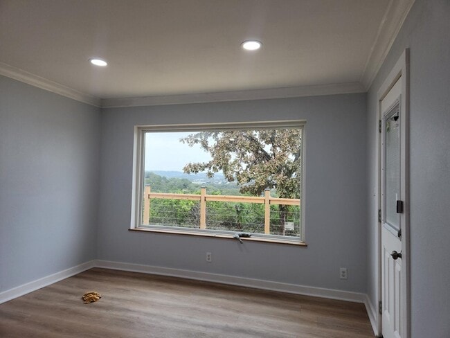 Building Photo - 100 Chula Vista Dr