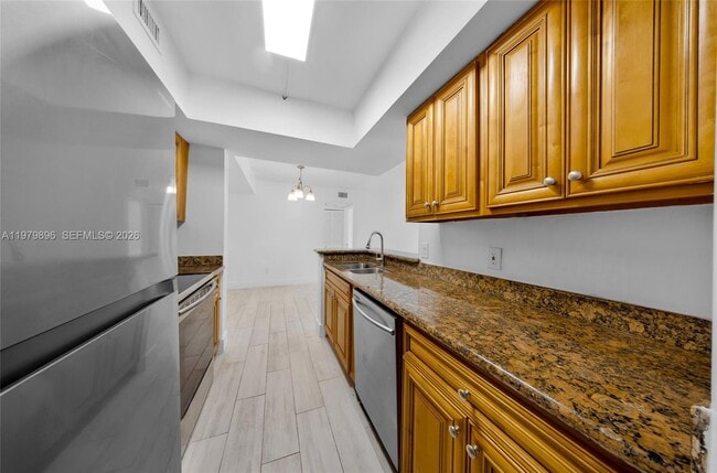 Building Photo - 5760 Rock Island Rd