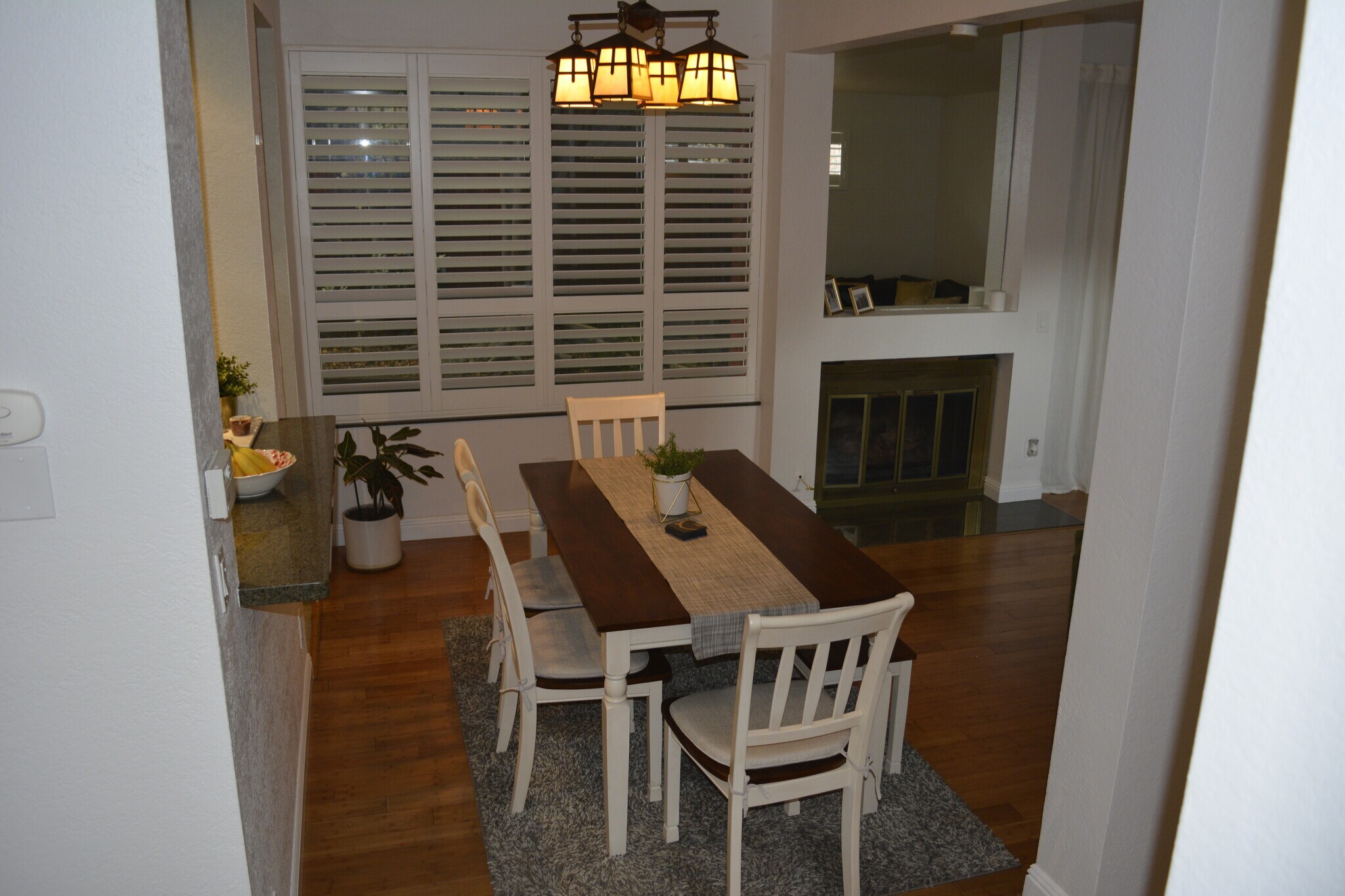 Building Photo - 1244 Valley View Rd