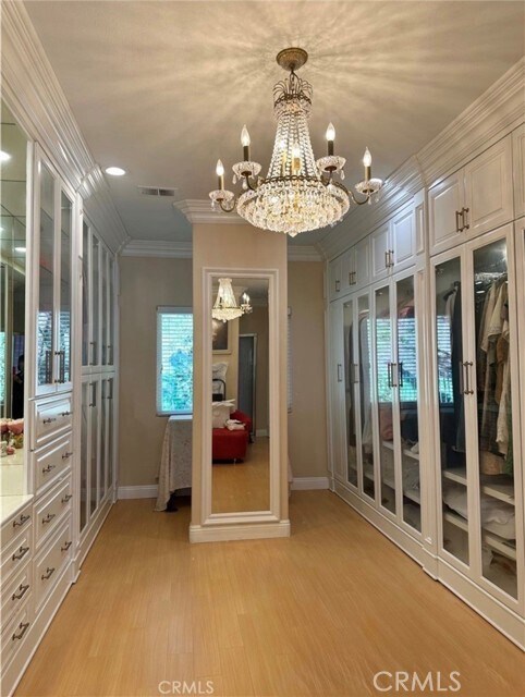 Building Photo - 401 Puddingstone Dr