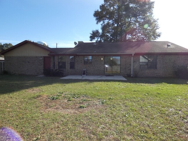 Building Photo - Charming Ranch-Style Home - Pace