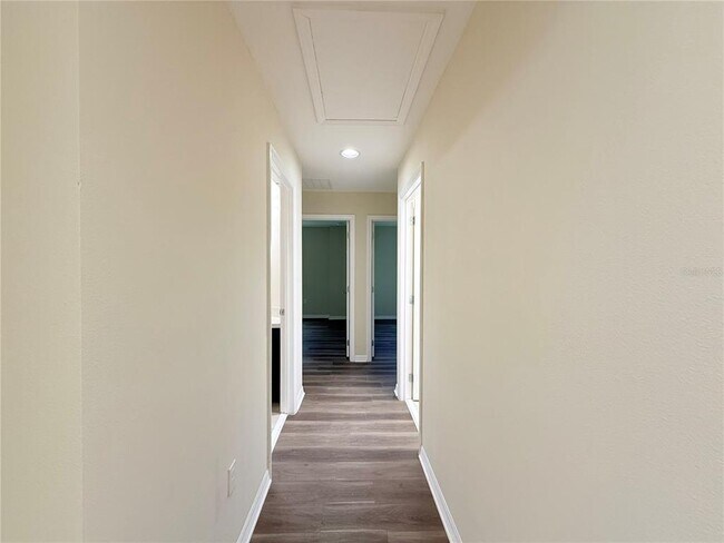 Building Photo - 12837 Tanja King Blvd