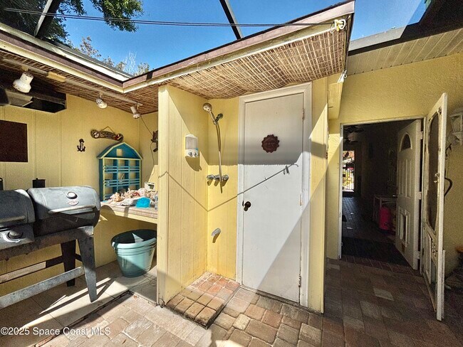 Building Photo - 3955 Fooshe Ave