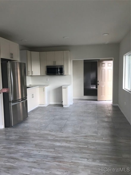 Building Photo - 1915 Kalihi St