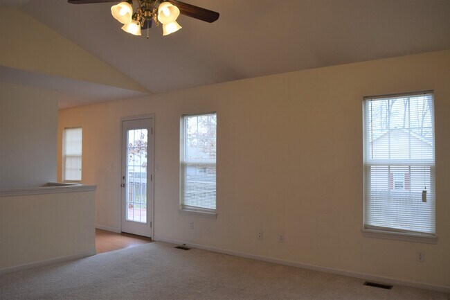 Building Photo - 3-Bedroom Home with Room to Roam – Fenced In Backyard