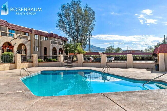 Building Photo - Charming 1-bed, 1-bath second-floor condo unit in the Barcelona Manor Condominiums!