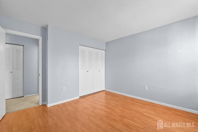 Building Photo - 19 Covington Ct